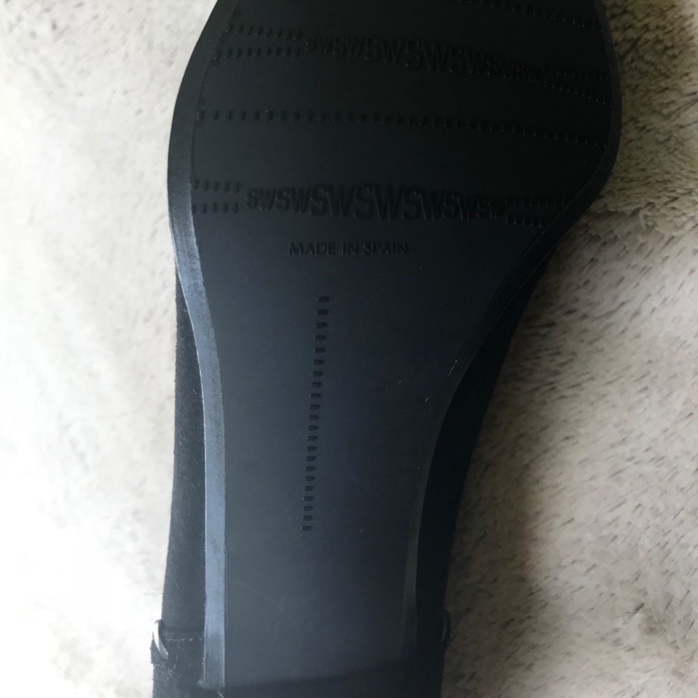 Stuart Weitzman Size 4m - image 4